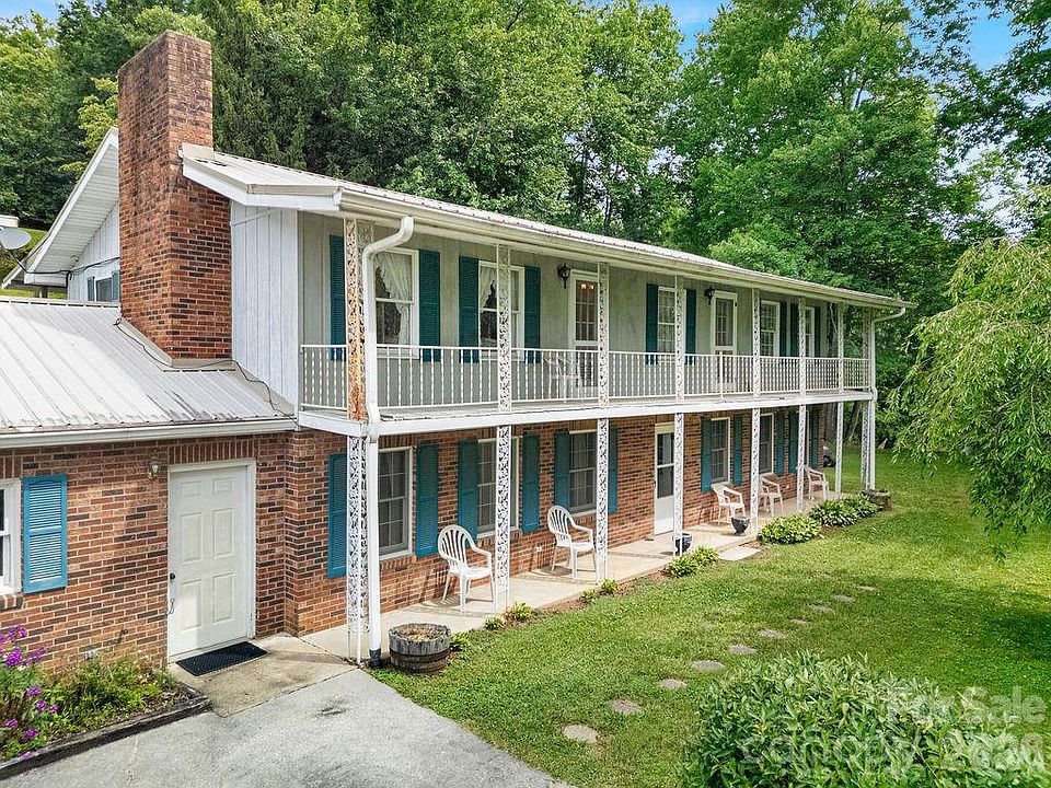 1st image of 106 Flora Lina Dr