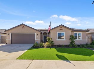 2131 W Ambassador Way, Hanford, CA