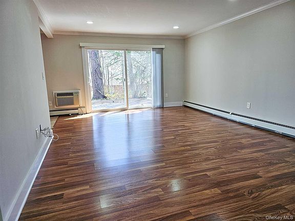 5th image of 32 Alpine Dr APT H