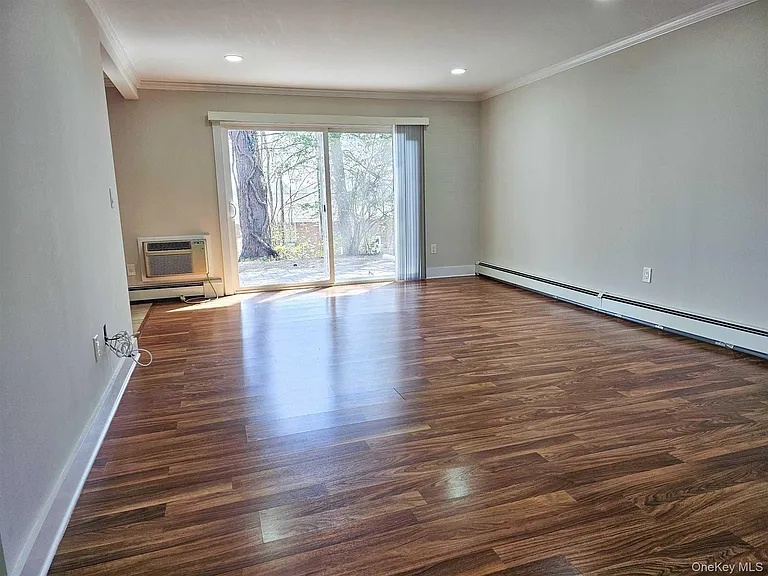 32 Alpine Dr #H — Photo 3
