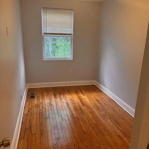 5200 Ready Ave — Photo 7