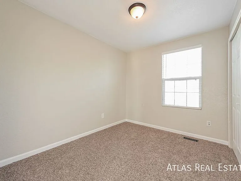 1484 S Cathay Way — Photo 12