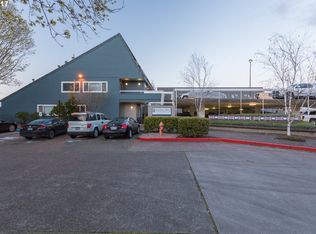 77 N Hayden Bay Dr, Portland, OR