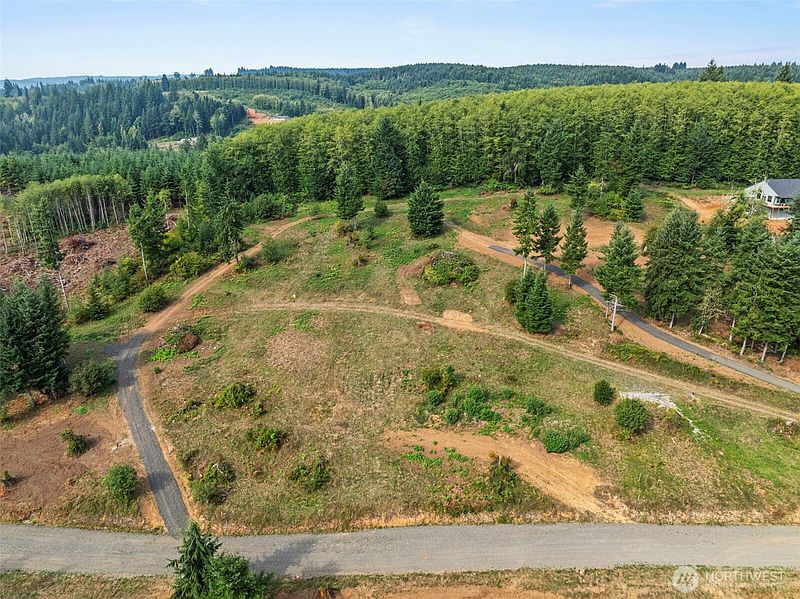 3rd image of 280 Bison Run Road