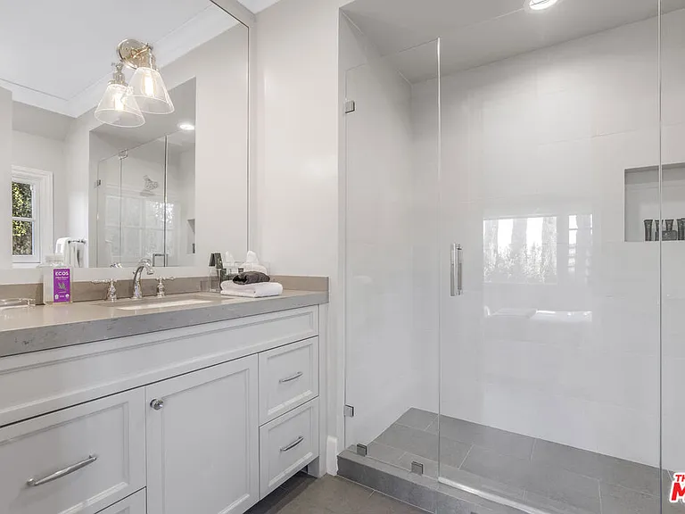 14619 Valley Vista Blvd — Photo 35