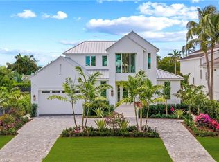1380 Pelican Ave, Naples, FL 34102