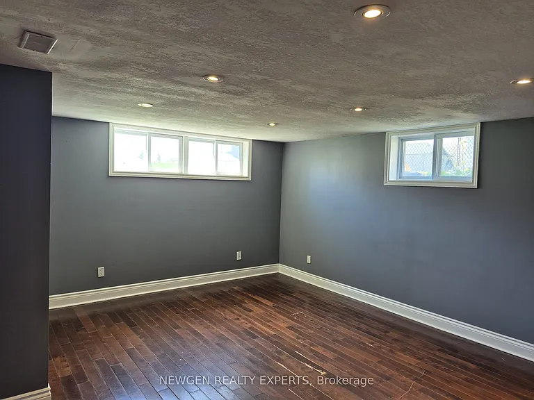 512 Bloor St E #BASEMENT — Photo 8