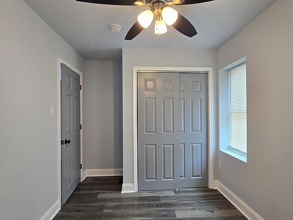 2nd image of 5532 Sprague St #1