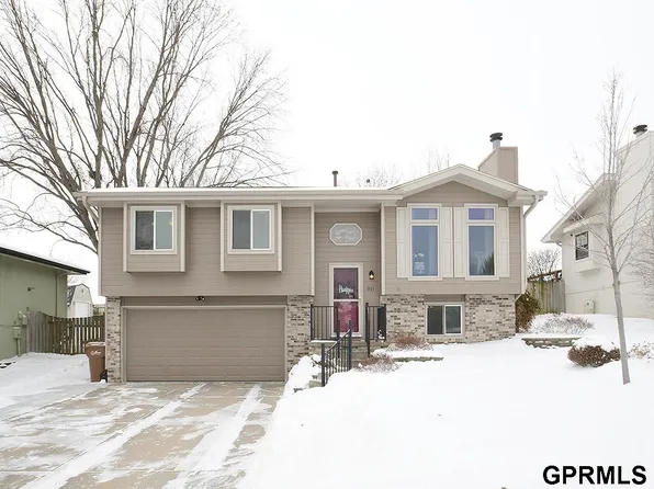 911 Sycamore St, Bellevue, NE 68123