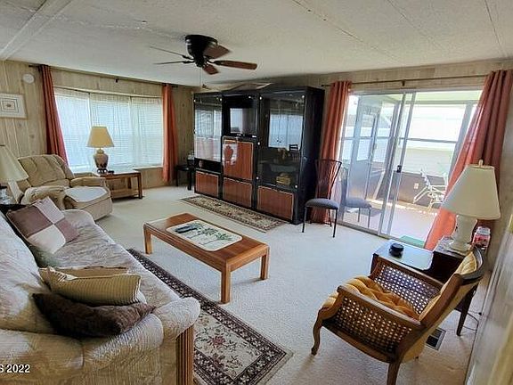 4th image of 600 Wedelia Dr