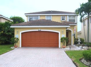 4004 Crescent Creek Dr, Pompano Beach, FL 33073
