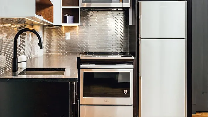 Rented by Nooklyn NYC LLC | media 49