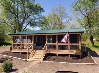 605 Burlington St, Paola, KS 66071