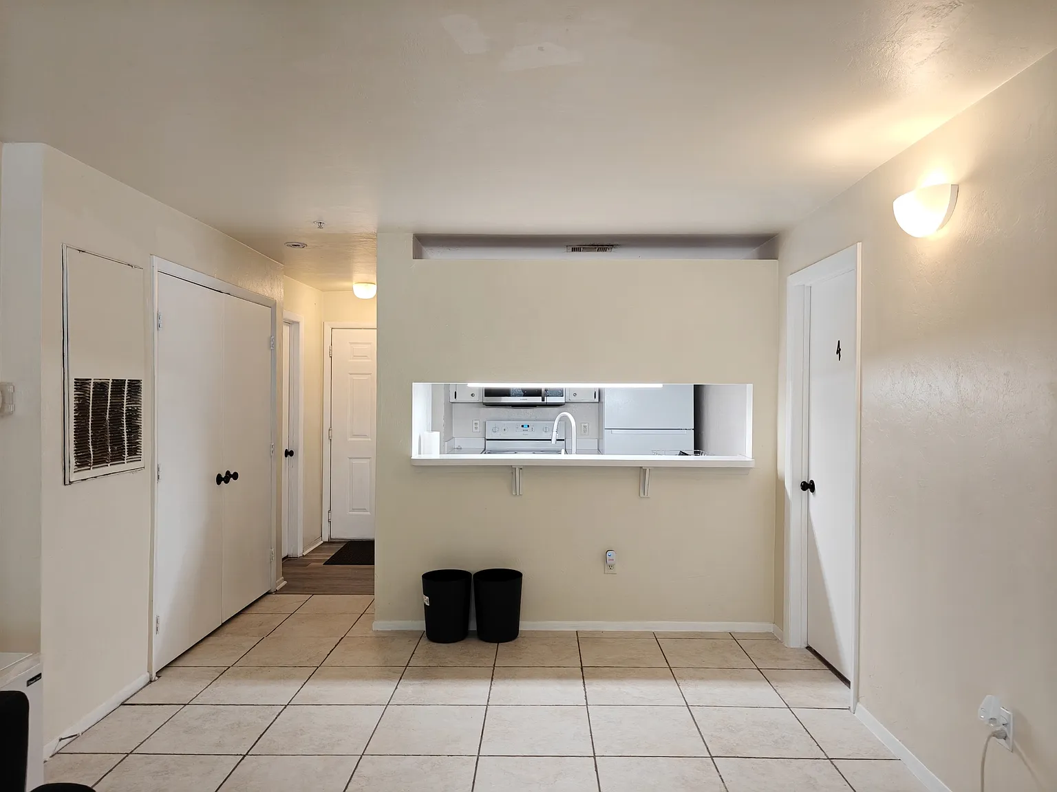 4000 Southwest 23rd Street, 5-207 - B — Photo 3