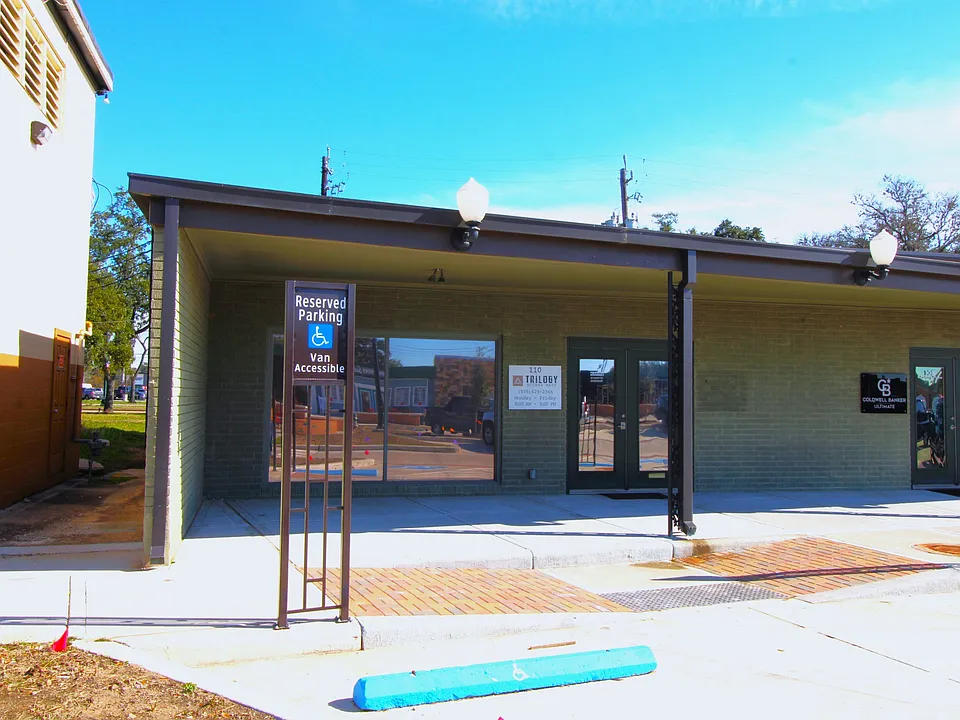 110 N Parking Pl #1