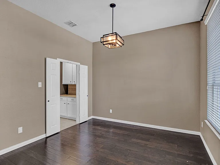6005 Pine Meadow Ln — Photo 7