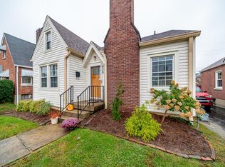 928 Hess Ln, Louisville, KY 40217