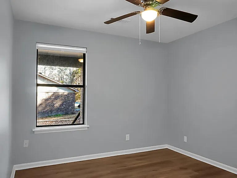158 Hummingbird Ave #B — Photo 29