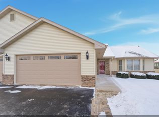 N6590 Westwind Dr, Fond Du Lac, WI 54937