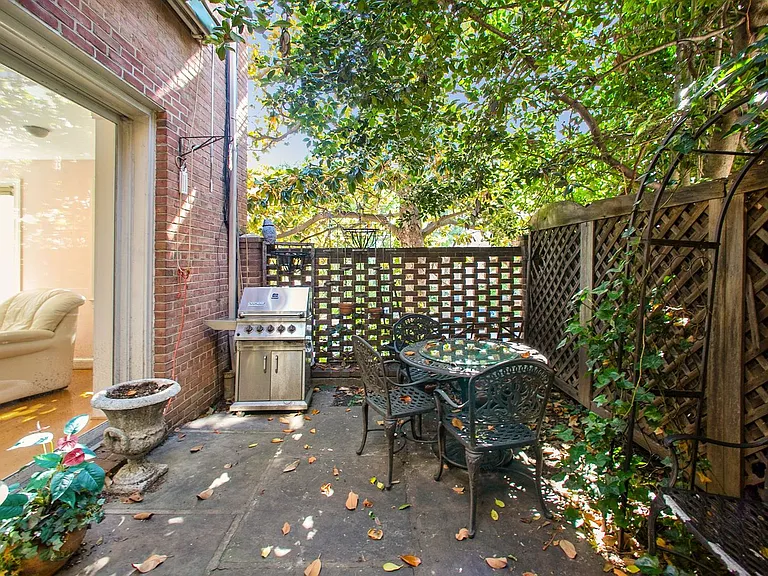 837 New Hampshire Ave NW — Photo 28