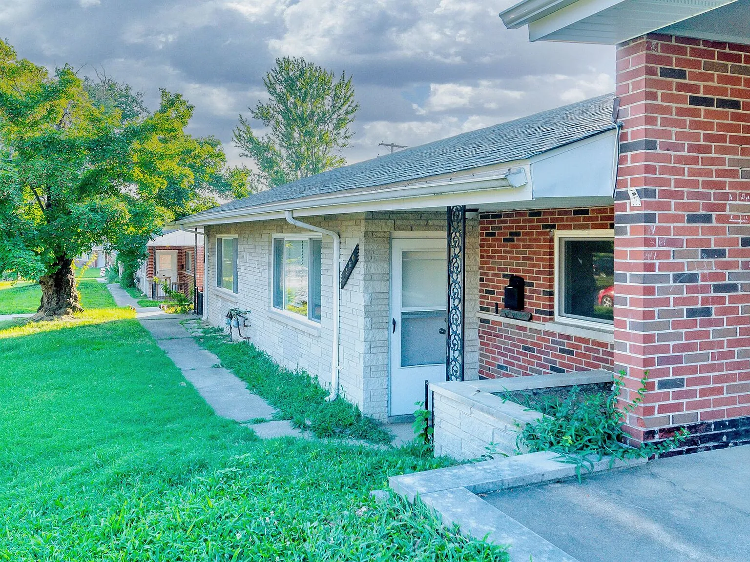 2 bed, 878 sqft, $1,150 — Photo 2
