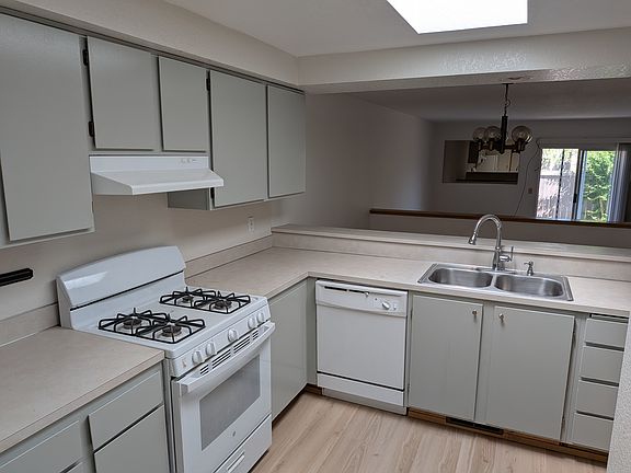 2nd image of 7806 51st Ave NE #B