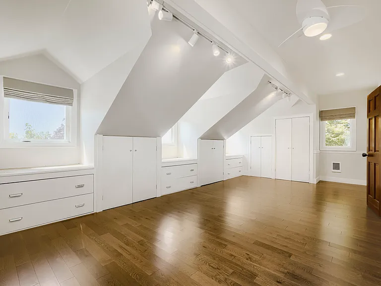 2724 W Blaine St — Photo 14
