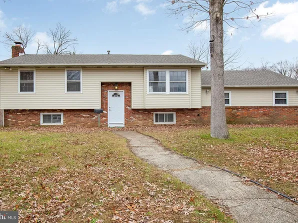 1601 White Oak Ln, Williamstown, NJ 08094