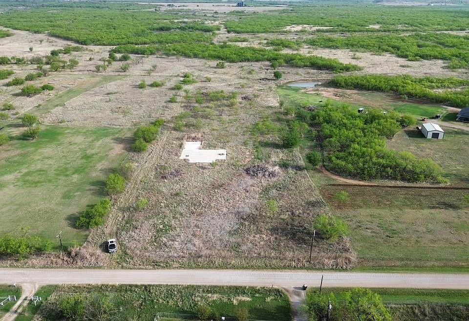 1st image of 715 N 77 Ranch Rd