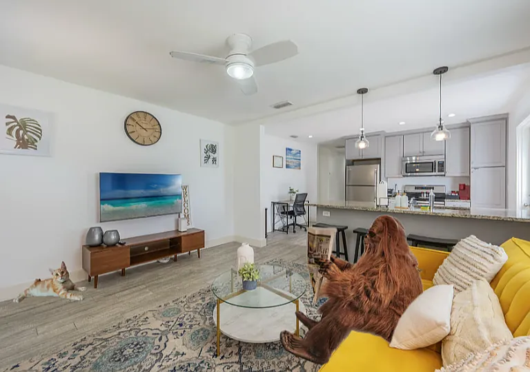 2915 Remington St #2915 — Photo 1