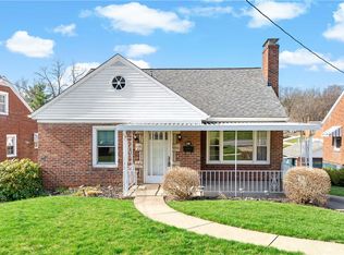 220 McClelland Rd N, Canonsburg, PA 15317