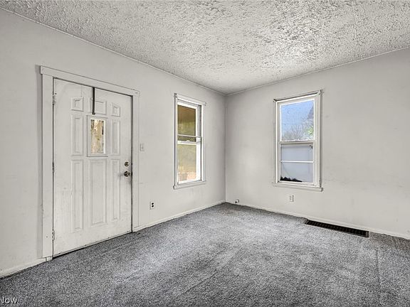3rd image of 383 N Arlington St
