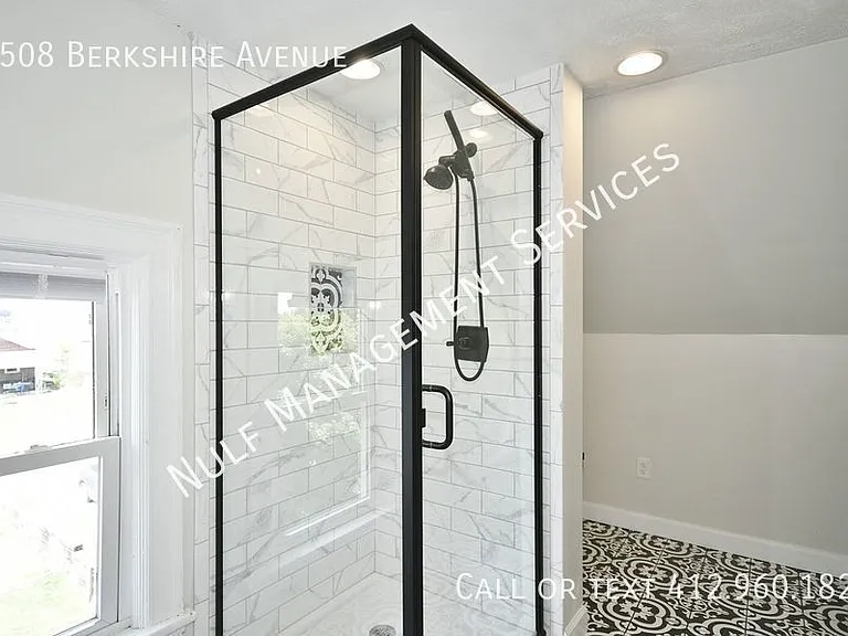 1508 Berkshire Ave — Photo 10