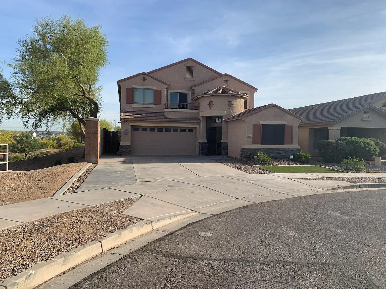 5650 W Wood St — Photo 1