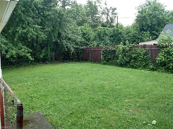 5th image of 1748 E 29th St