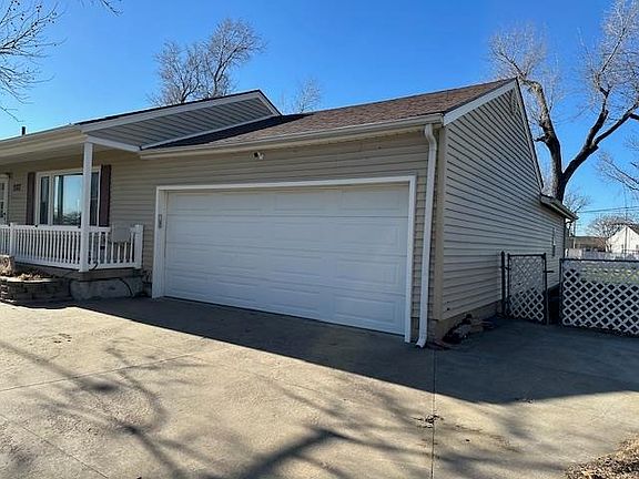 2nd image of 2717 Coronado Ave