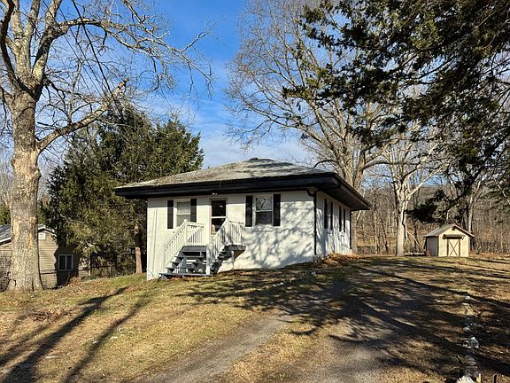 2nd image of 15 Melvin Rd