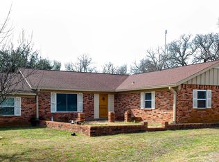 285 Montgomery Rd, Mineral Wells, TX 76067