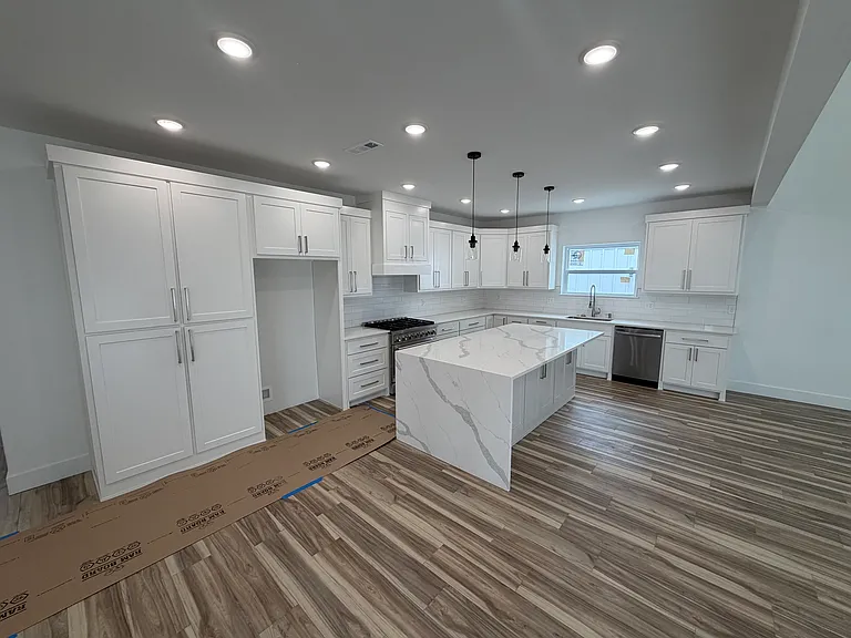 906 N Sang Ave — Photo 8