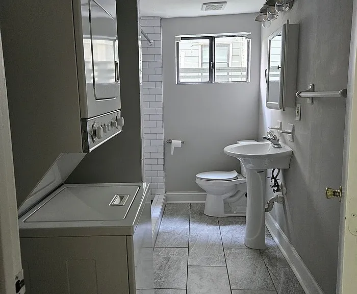 693 Myrtle St NE #2 — Photo 10