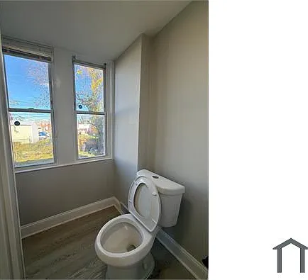 3 bed, $2,300 — Photo 4