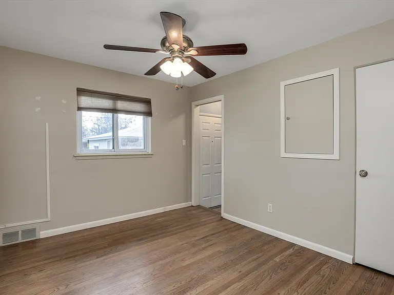 22826 Frederick Ave — Photo 13