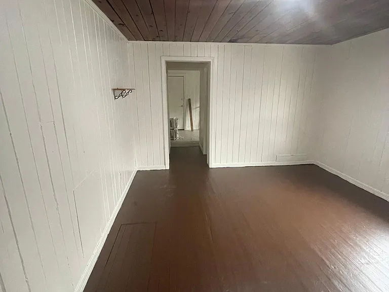 460 Bay Shore Ave #1 — Photo 2