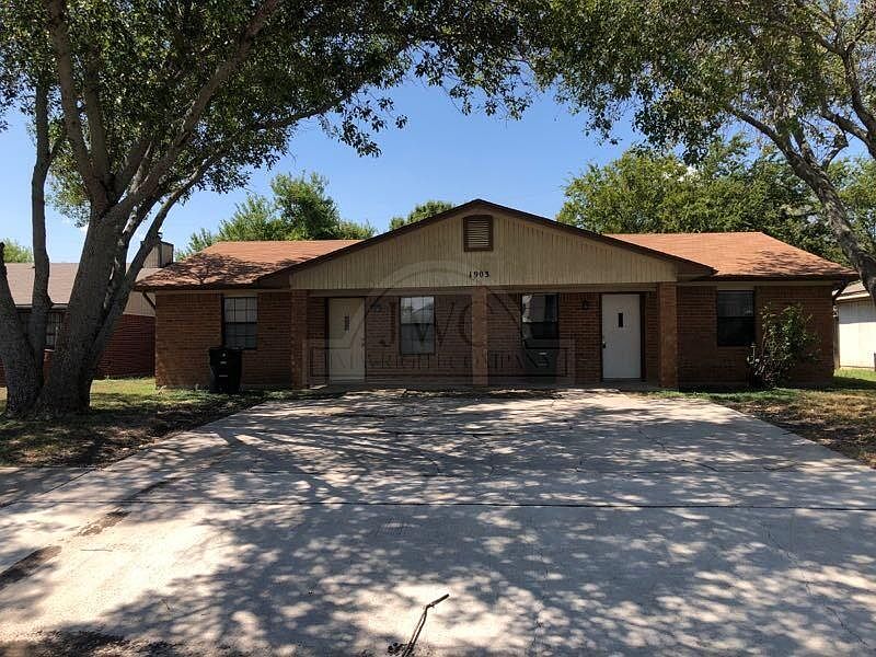 1st image of 1903 Windward Dr Unit A