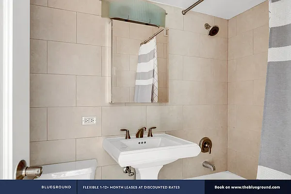 Rented by The Blueground | media 39