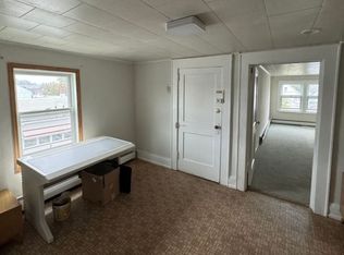 223 Hayward Pl FLOOR 3, Wallington, NJ 07057