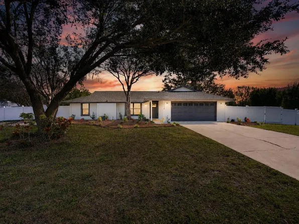 2054 Racimo Dr, Sarasota, FL 34240