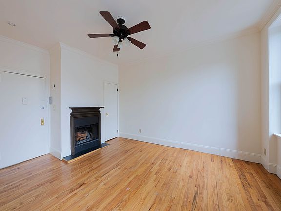 3rd image of 279 W 22nd St APT 3