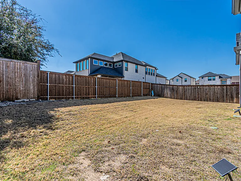13237 Jonata St — Photo 37
