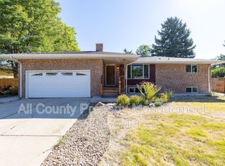 44 Dartmouth Cir, Longmont, CO 80503